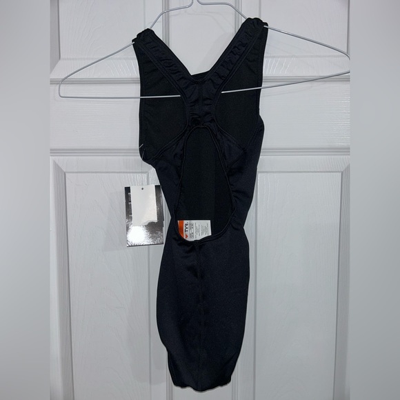 NEW TYR size 28 (9/10) girls black swimsuit - Picture 2 of 6